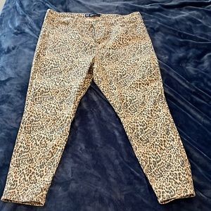 GAP High Rise Leopard Print Jeans